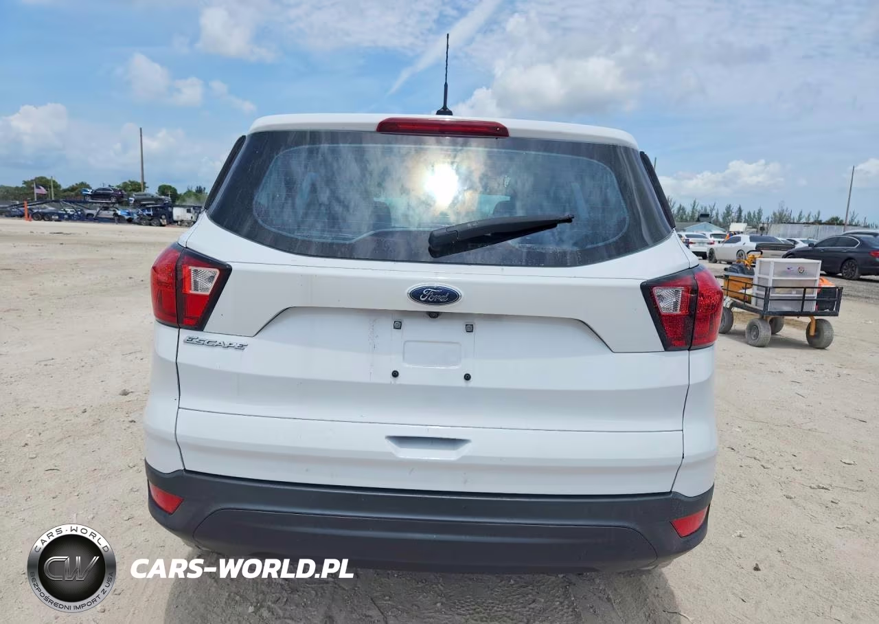 2019 Ford Escape S VIN:1FMCU0F71KUB95247 - 6