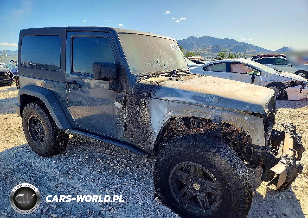 2016 Jeep Wrangler Sport VIN:1C4AJWAG7GL191005 - 4