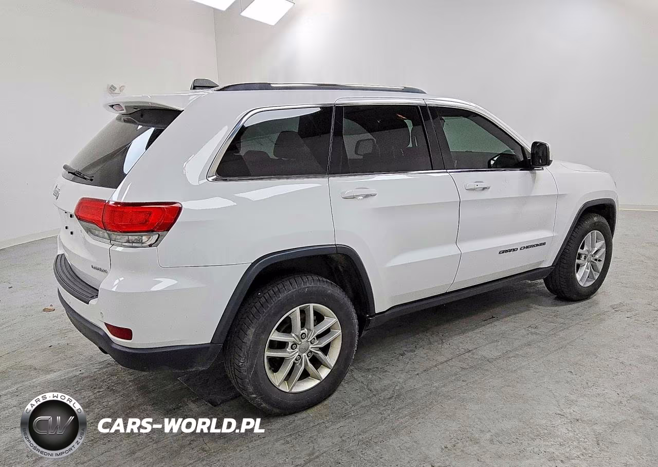 2017 Jeep Grand Cherokee Laredo VIN:1C4RJFAG5HC714901 - 3