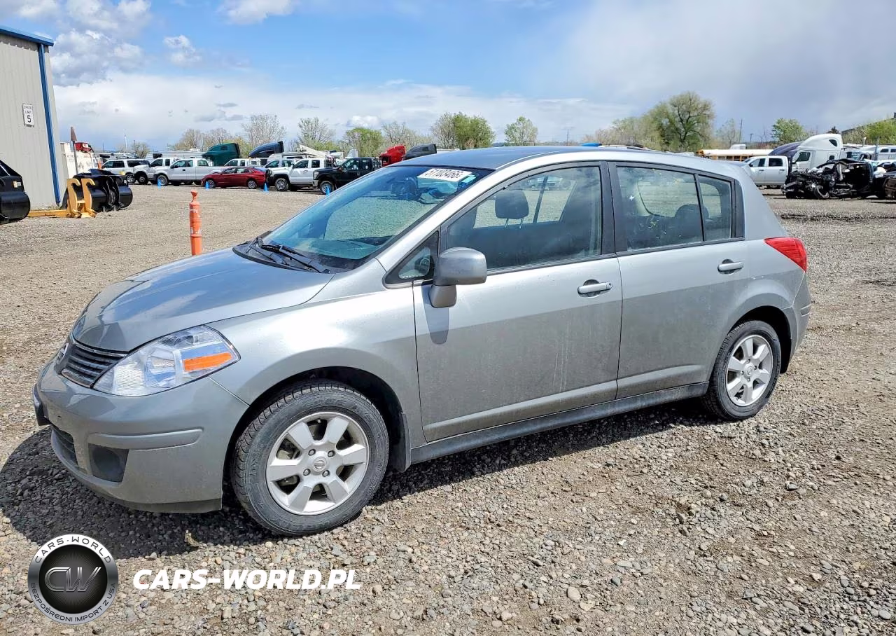 2009 Nissan Versa 1.8 S