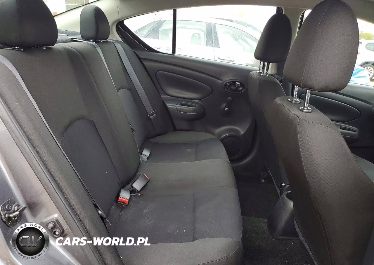 2018 Nissan Versa S VIN:3N1CN7AP6JL807682 - 10