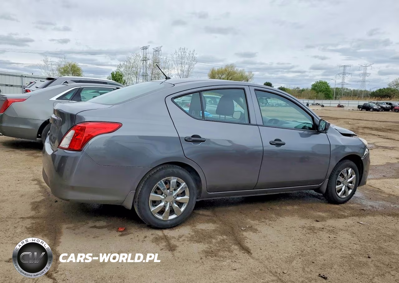 2018 Nissan Versa S VIN:3N1CN7AP6JL807682 - 3