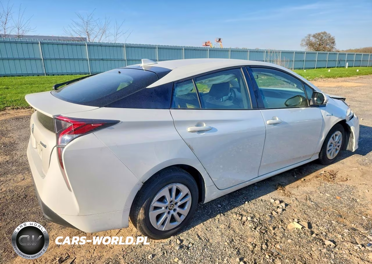2016 Toyota Prius Two VIN:JTDKBRFU7G3002127 - 3