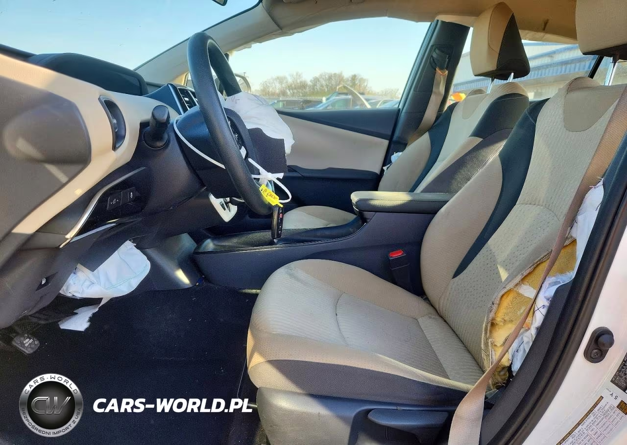 2016 Toyota Prius Two VIN:JTDKBRFU7G3002127 - 7