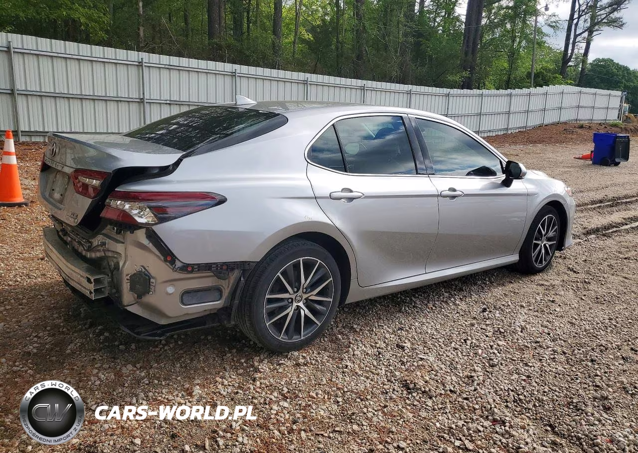 2022 Toyota Camry Xle VIN:4T1F31AKXNU578643 - 3