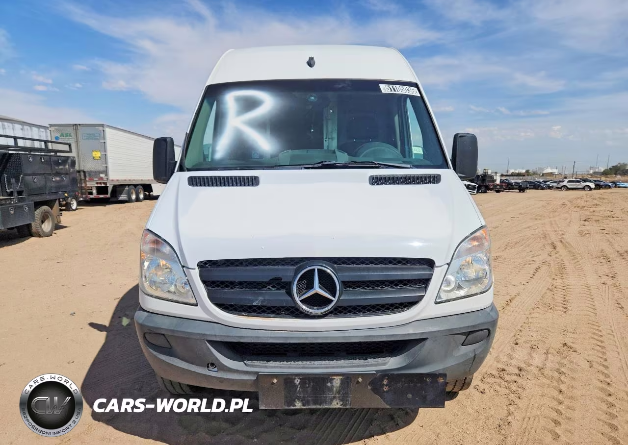 2011 Mercedes Benz Sprinter 2500 Delivery Van VIN:WD3PE8CB6B5591382 - 5