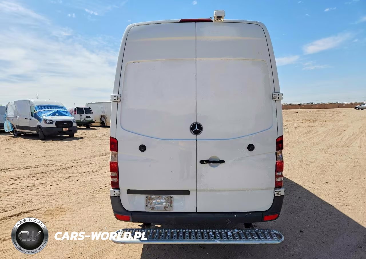 2011 Mercedes Benz Sprinter 2500 Delivery Van VIN:WD3PE8CB6B5591382 - 6