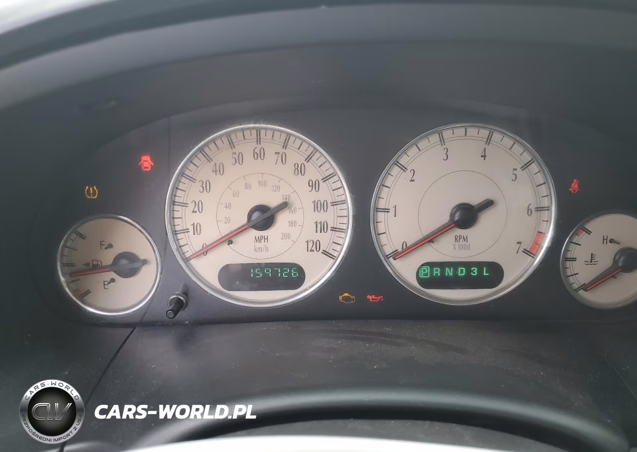 CHRYSLER TOWN & COU VIN:2C8GP64L34R545069 - 9