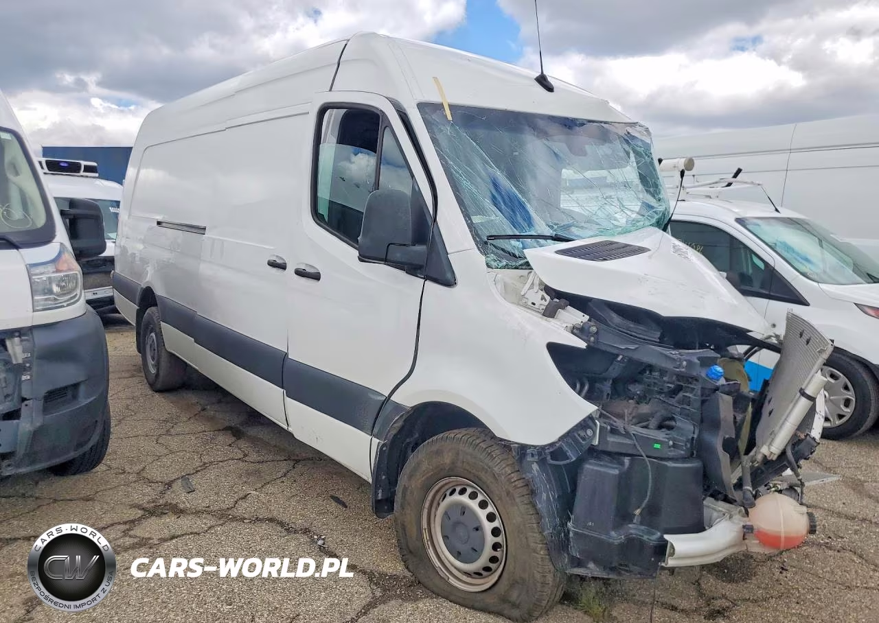 2019 Freightliner Sprinter 2500 Delivery Van VIN:W2Y4EDHY0KT017367 - 4