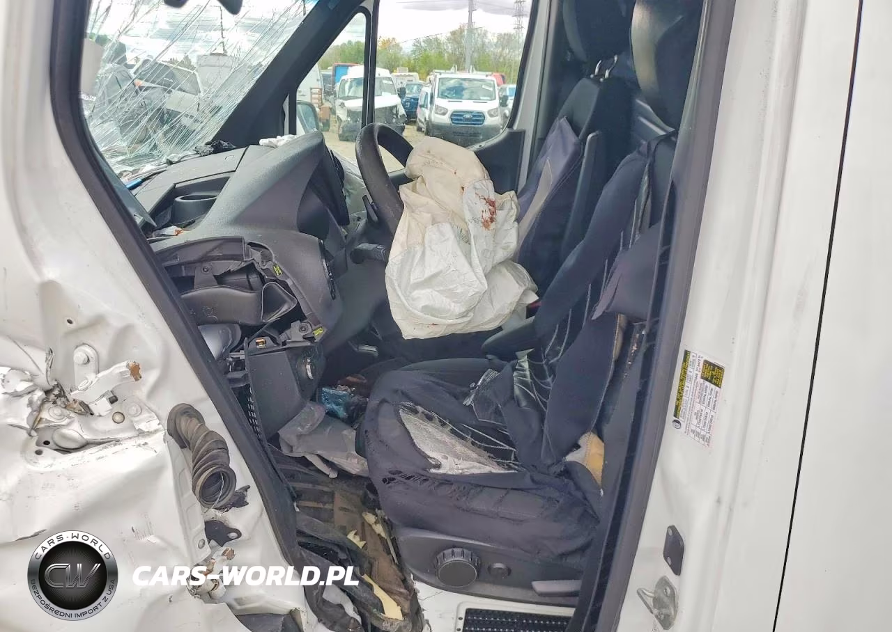 2019 Freightliner Sprinter 2500 Delivery Van VIN:W2Y4EDHY0KT017367 - 7