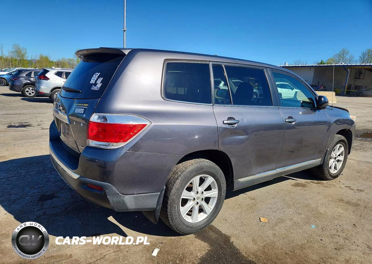 2012 Toyota Highlander Base VIN:5TDBK3EH0CS143793 - 3