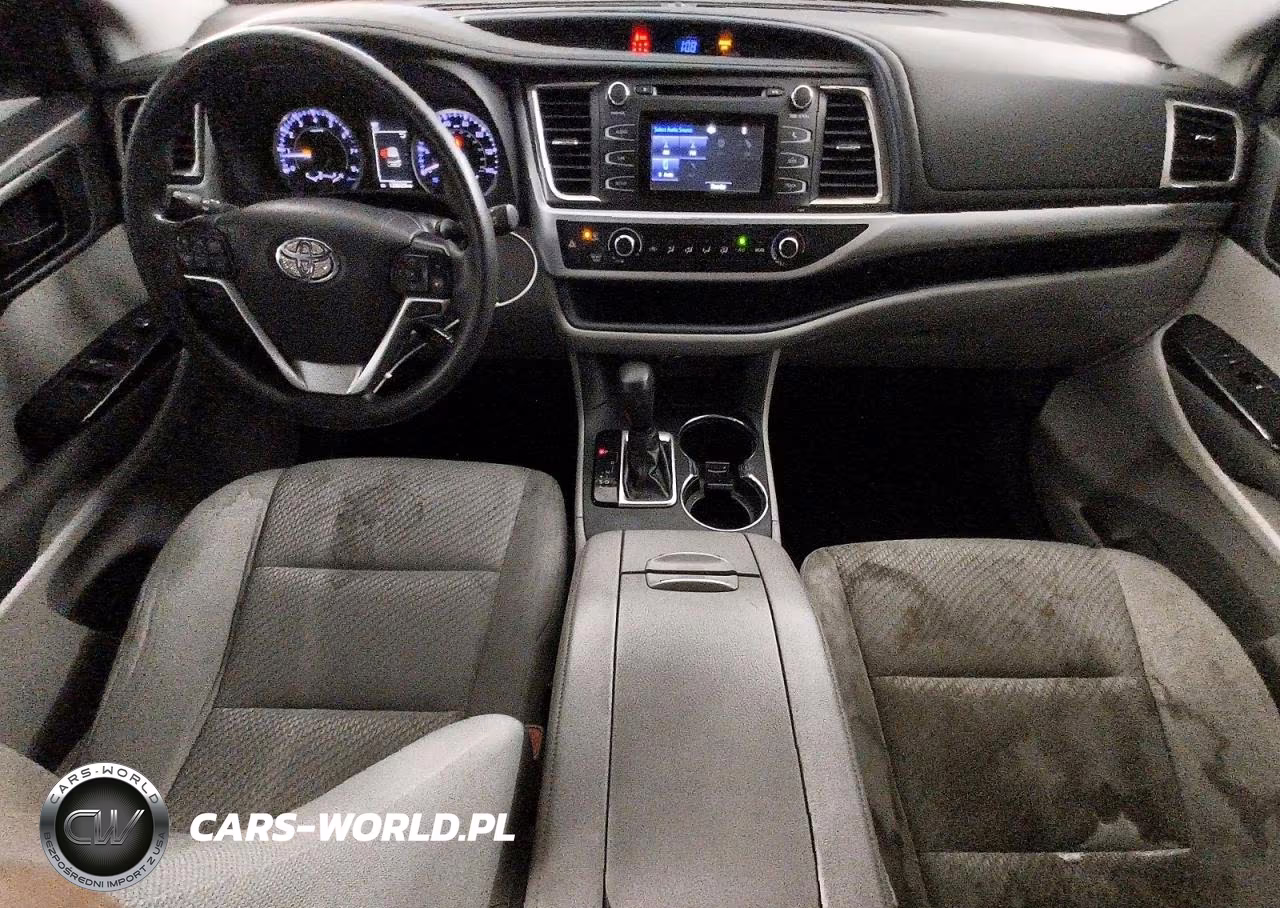 2019 Toyota Highlander Le VIN:5TDZARFH7KS056426 - 8