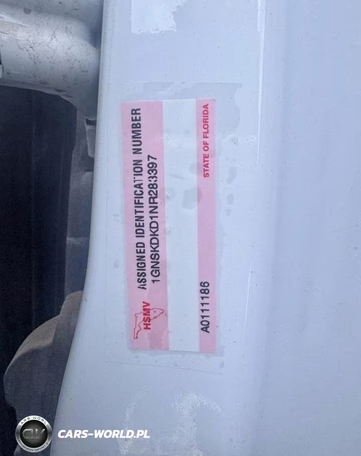 2022 Chevrolet Suburban K1500 Z71 VIN:1GNSKDKD1NR283397 - 13