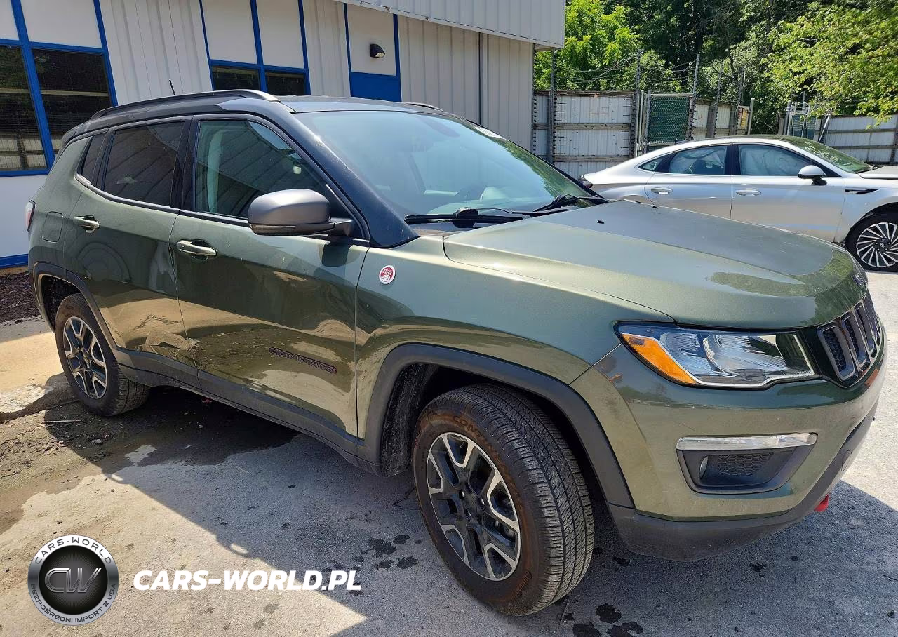 2019 Jeep Compass Trailhawk VIN:3C4NJDDB5KT653015 - 4