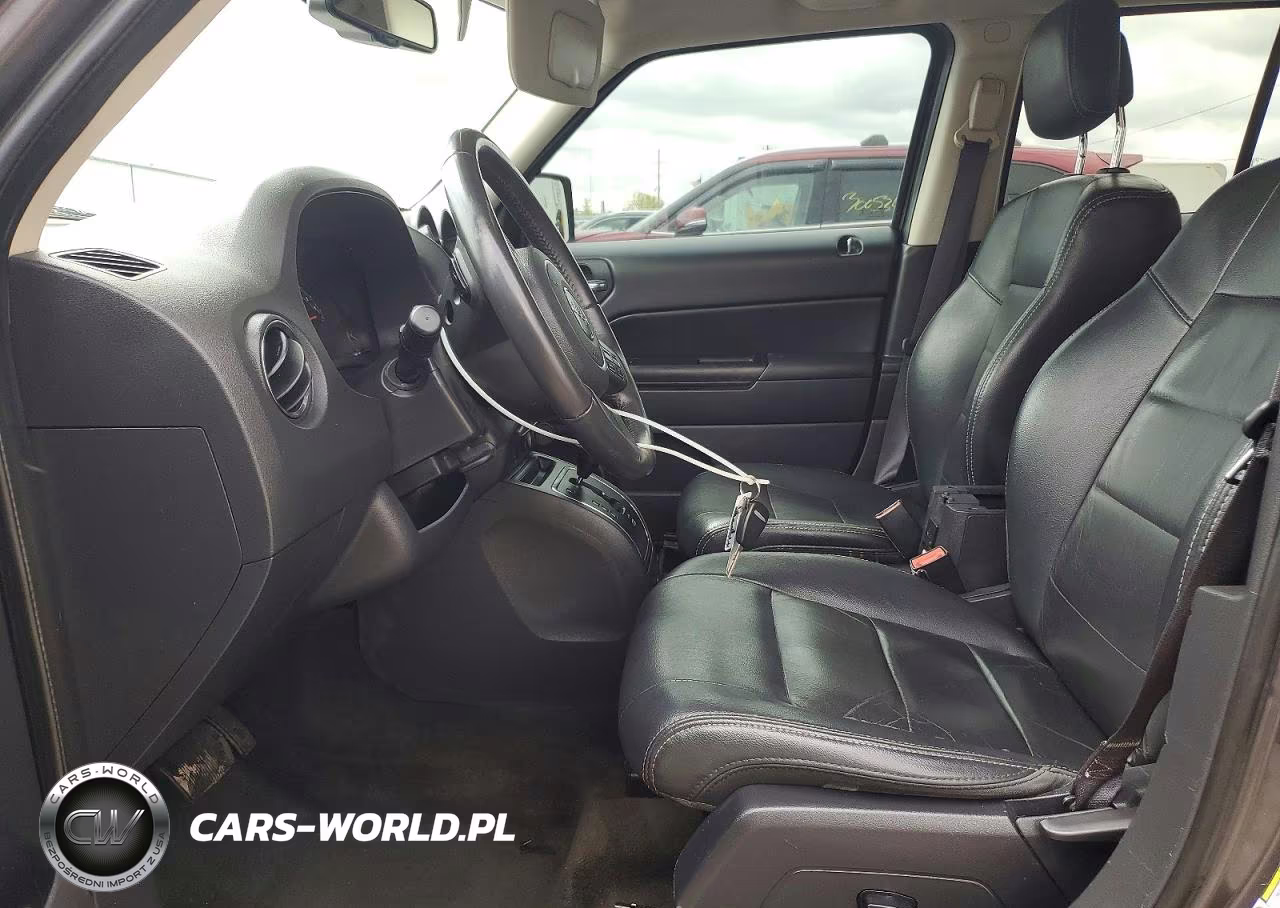 2017 Jeep Patriot Latitude VIN:1C4NJPFA2HD209577 - 7