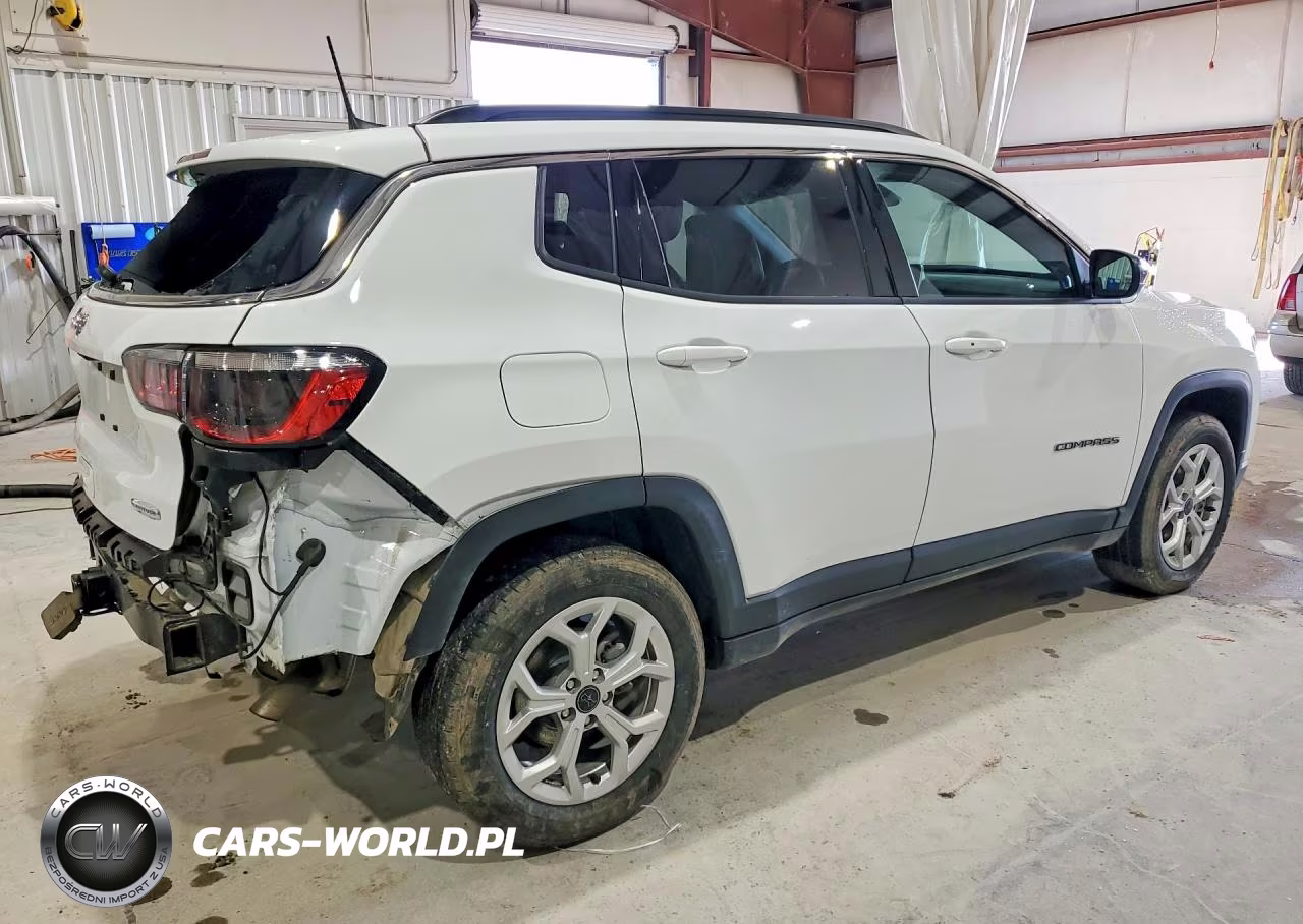 2025 Jeep Compass Latitude VIN:3C4NJDBN8ST516406 - 3