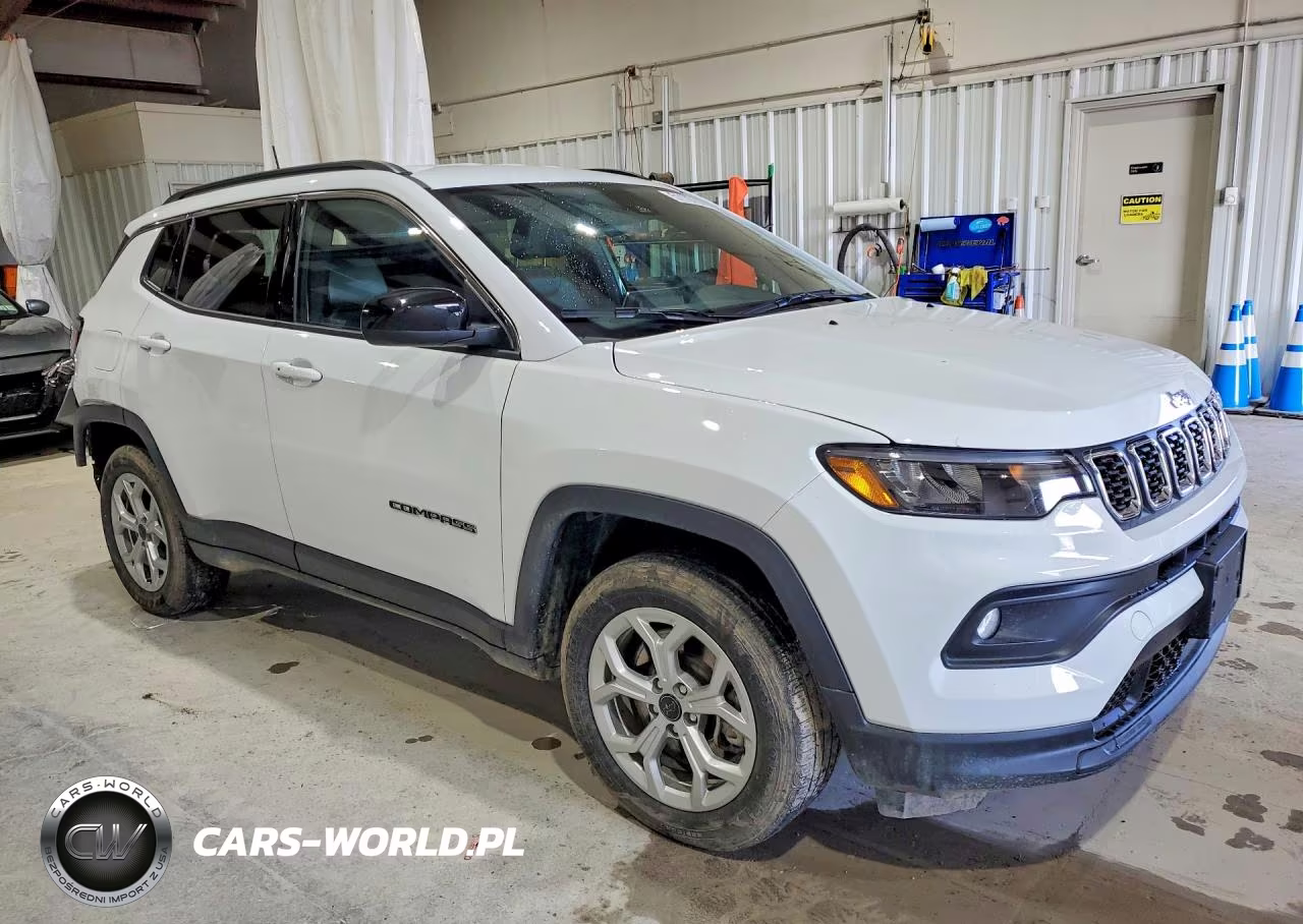2025 Jeep Compass Latitude VIN:3C4NJDBN8ST516406 - 4