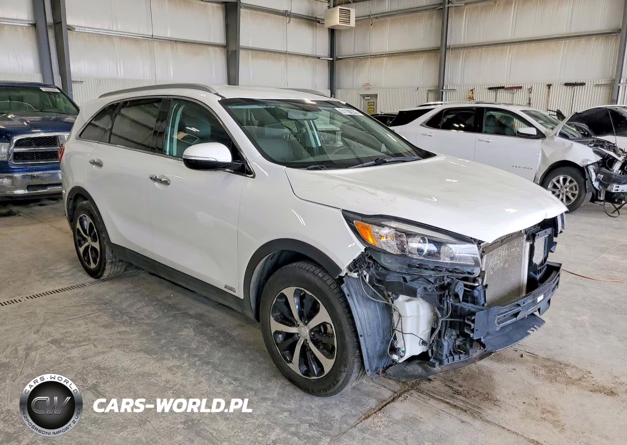 2018 Kia Sorento Ex VIN:5XYPHDA18JG349070 - 4