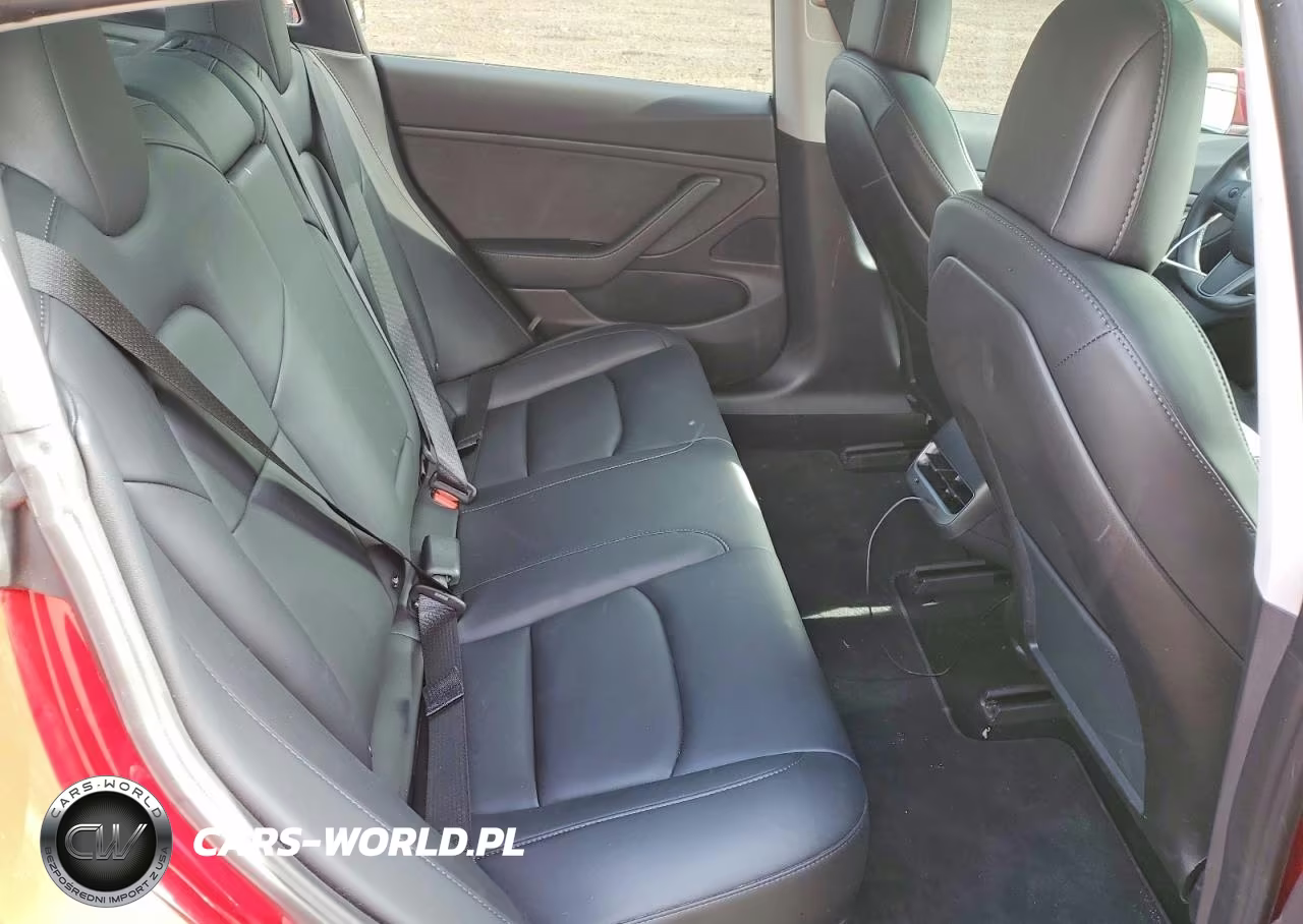 2018 Tesla Model 3 VIN:5YJ3E1EB1JF146151 - 10