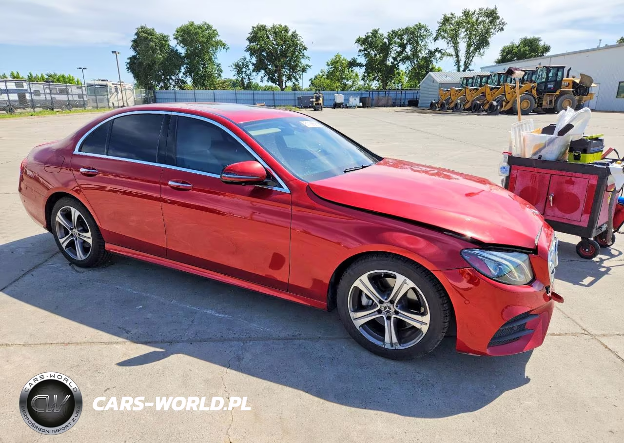 2019 Mercedes-Benz E 300 VIN:WDDZF4JB2KA530535 - 4