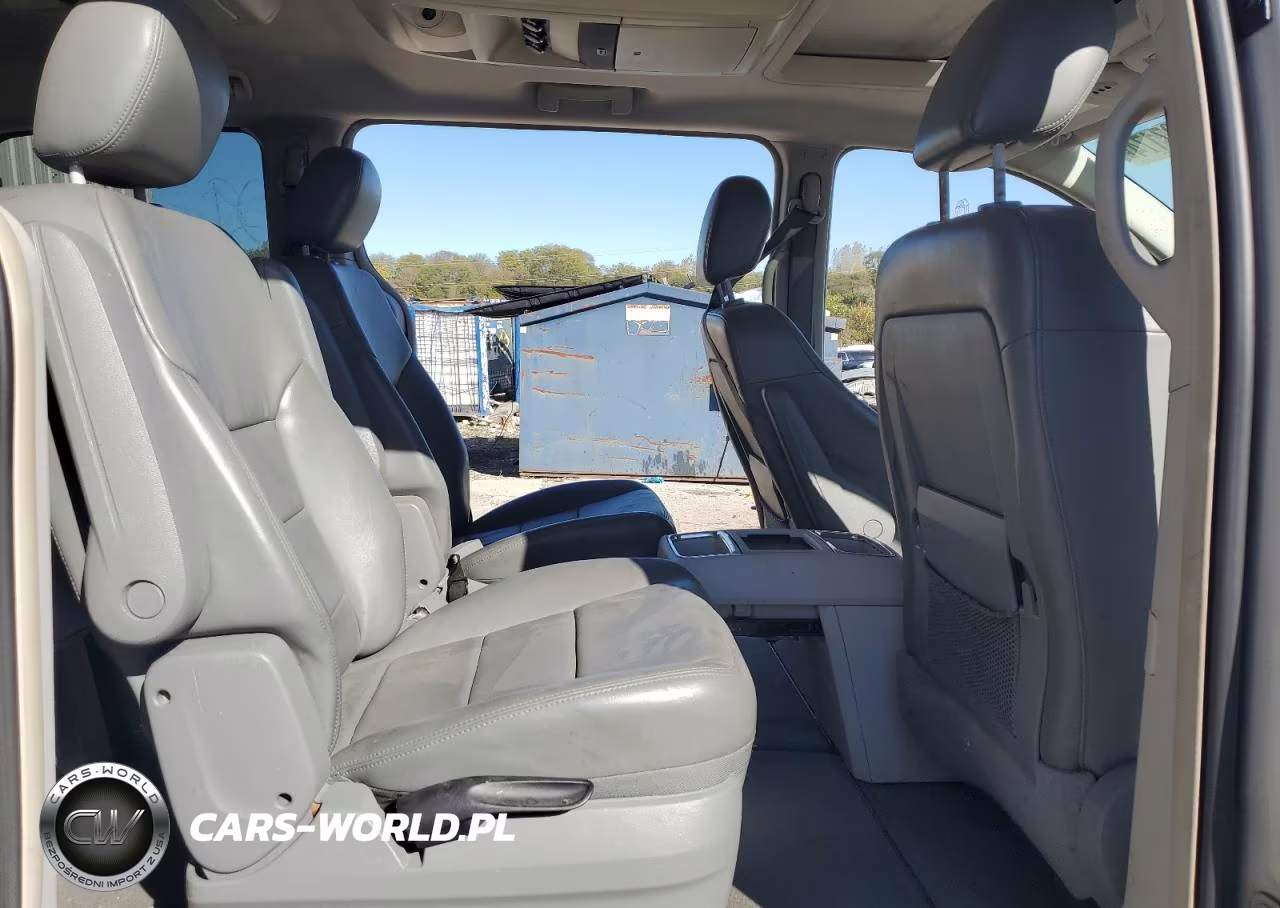 2009 Volkswagen Routan Sel Premium VIN:2V8HW64XX9R582255 - 11