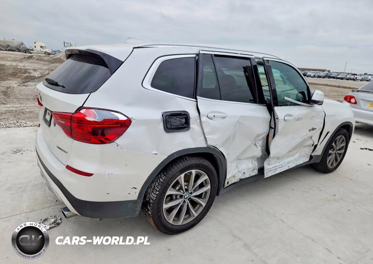 2019 BMW X3 xDrive30I VIN:5UXTR9C57KLE20257 - 3