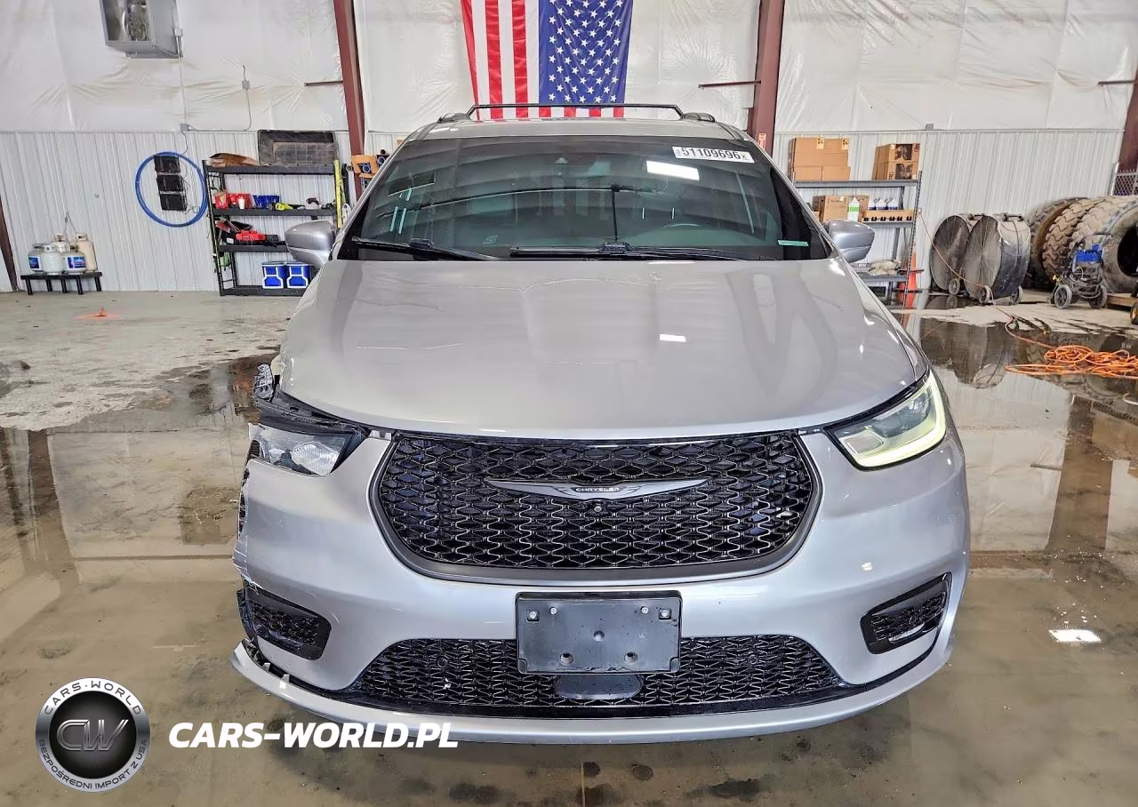2021 Chrysler Pacifica Touring L VIN:2C4RC1BGXMR559176 - 5