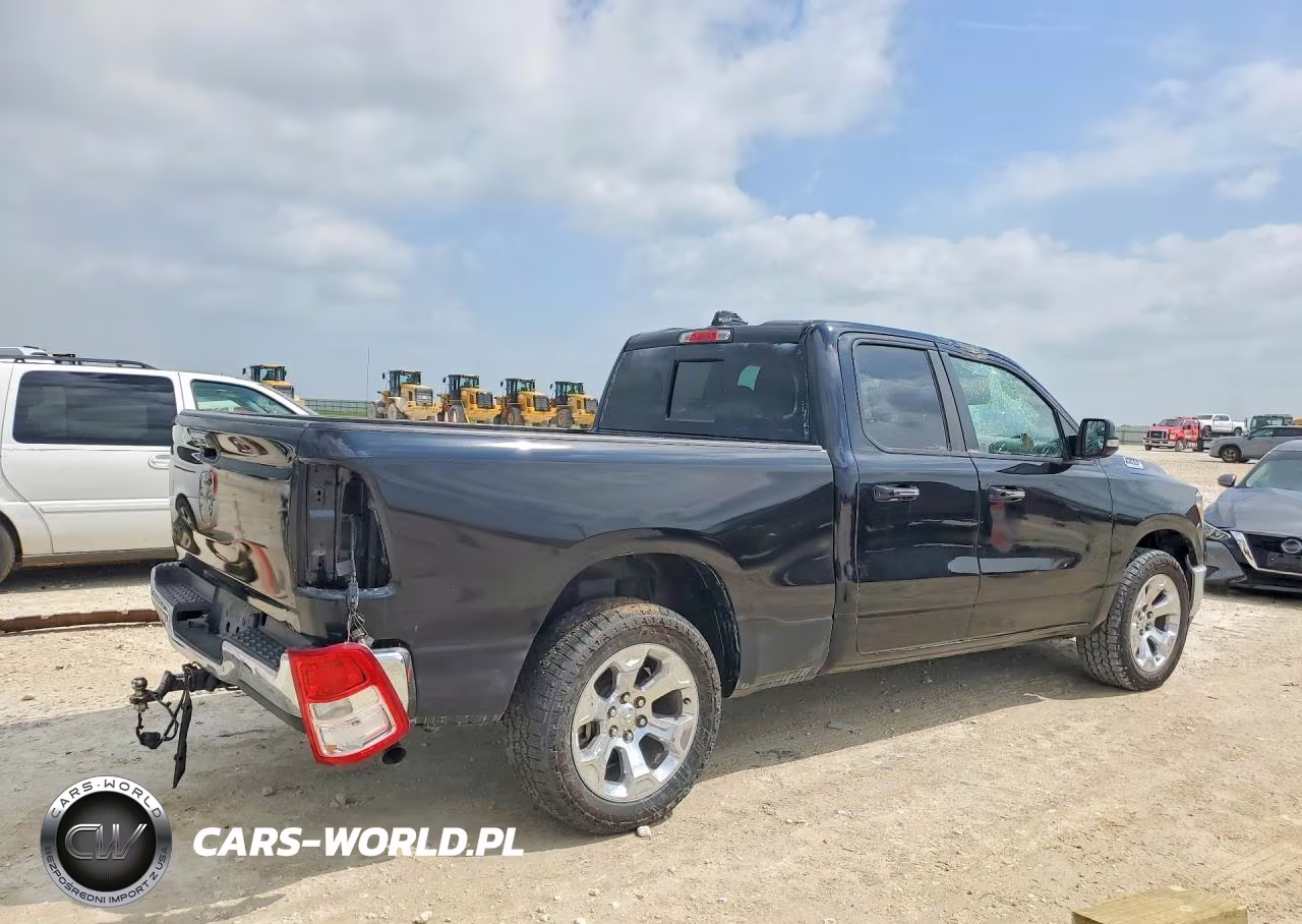 2020 Ram 1500 Big Horn VIN:1C6RREBG6LN267193 - 3