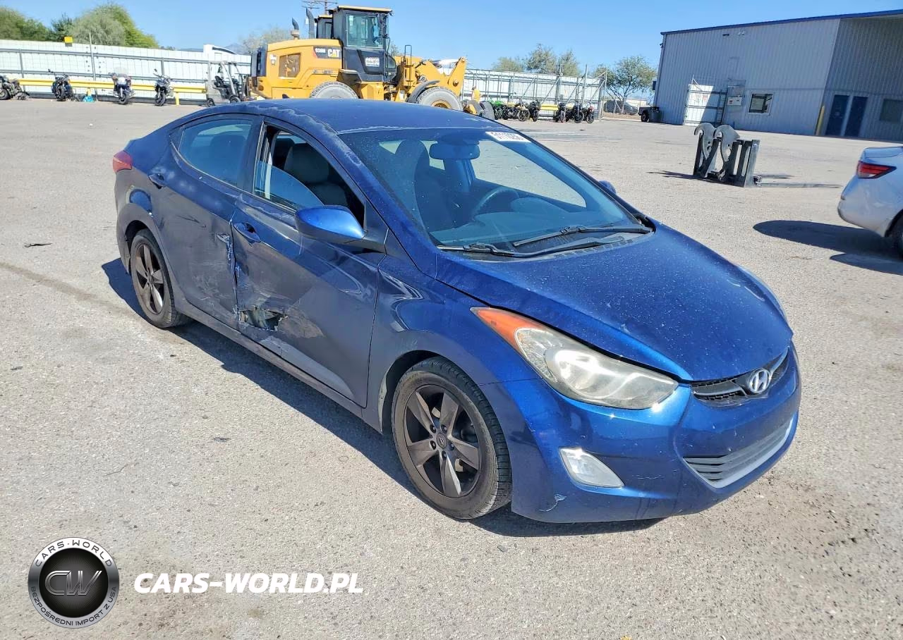 2013 Hyundai Elantra Gls VIN:KMHDH4AEXDU685016 - 4