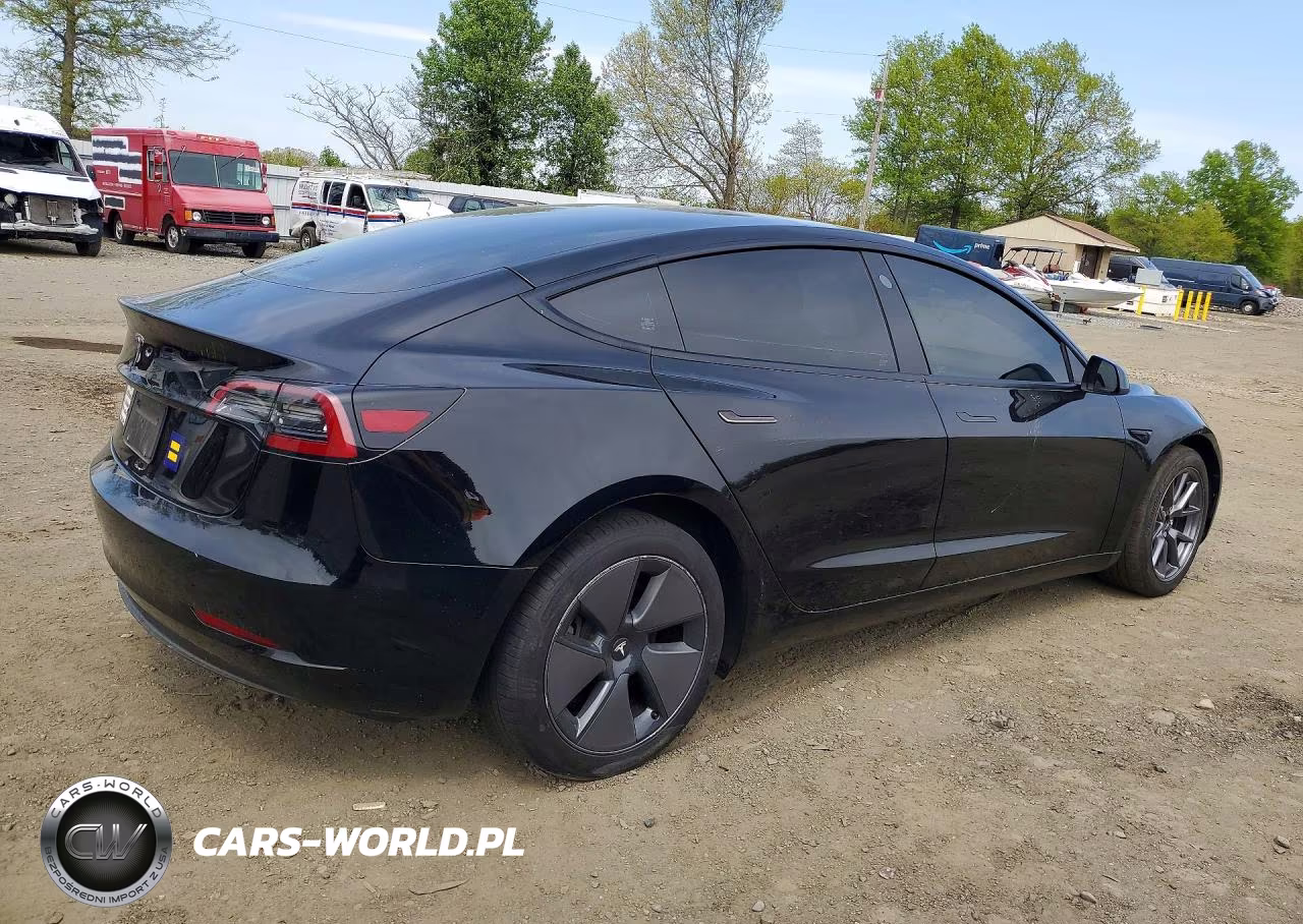2023 Tesla Model 3 VIN:5YJ3E1EA0PF689748 - 3