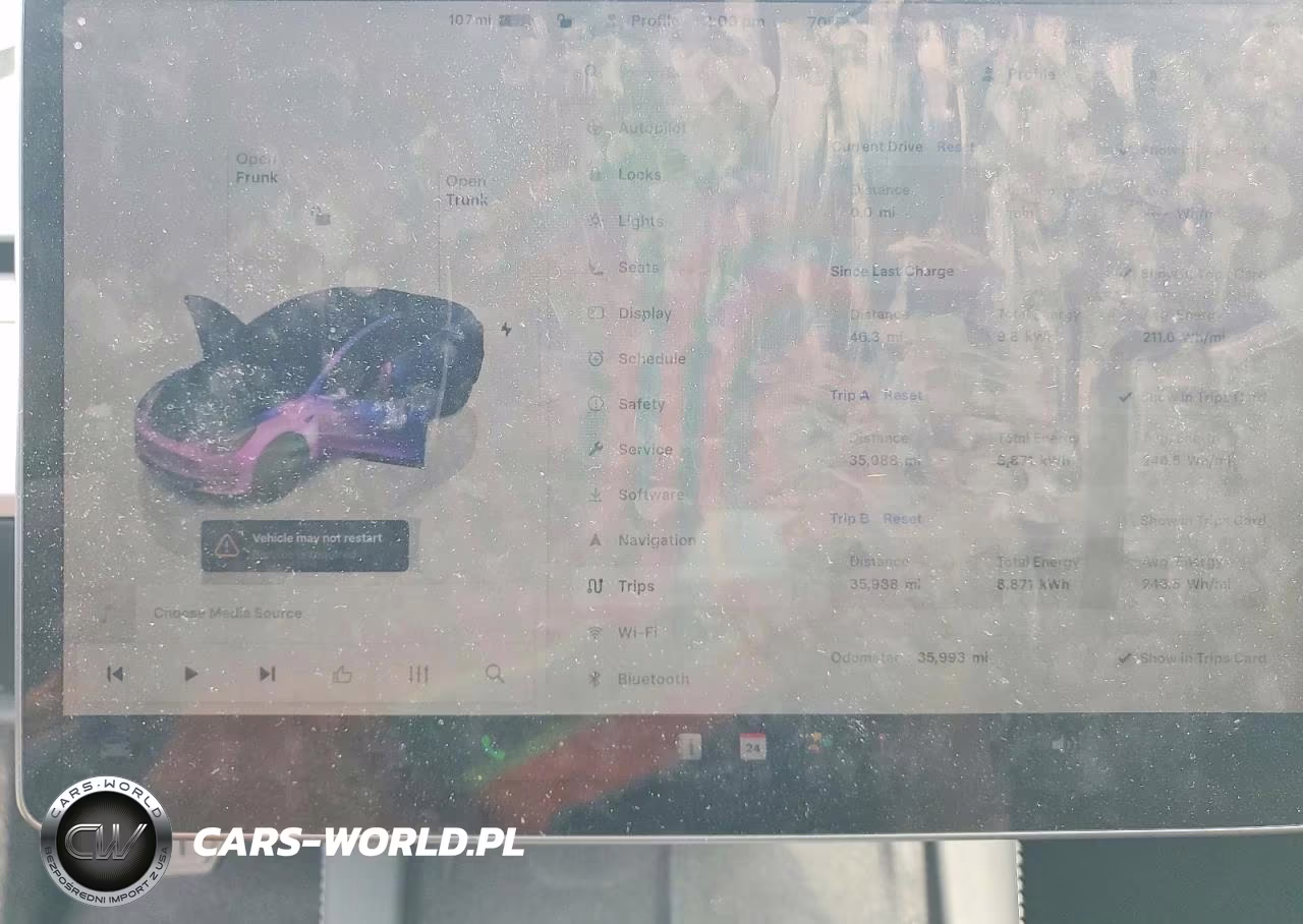 2023 Tesla Model 3 VIN:5YJ3E1EA0PF689748 - 9