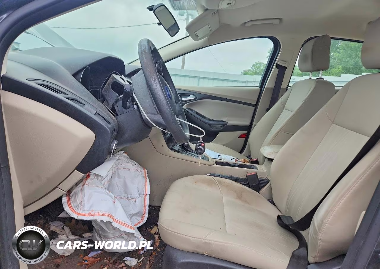 2017 Ford Focus Se VIN:1FADP3F25HL305839 - 7