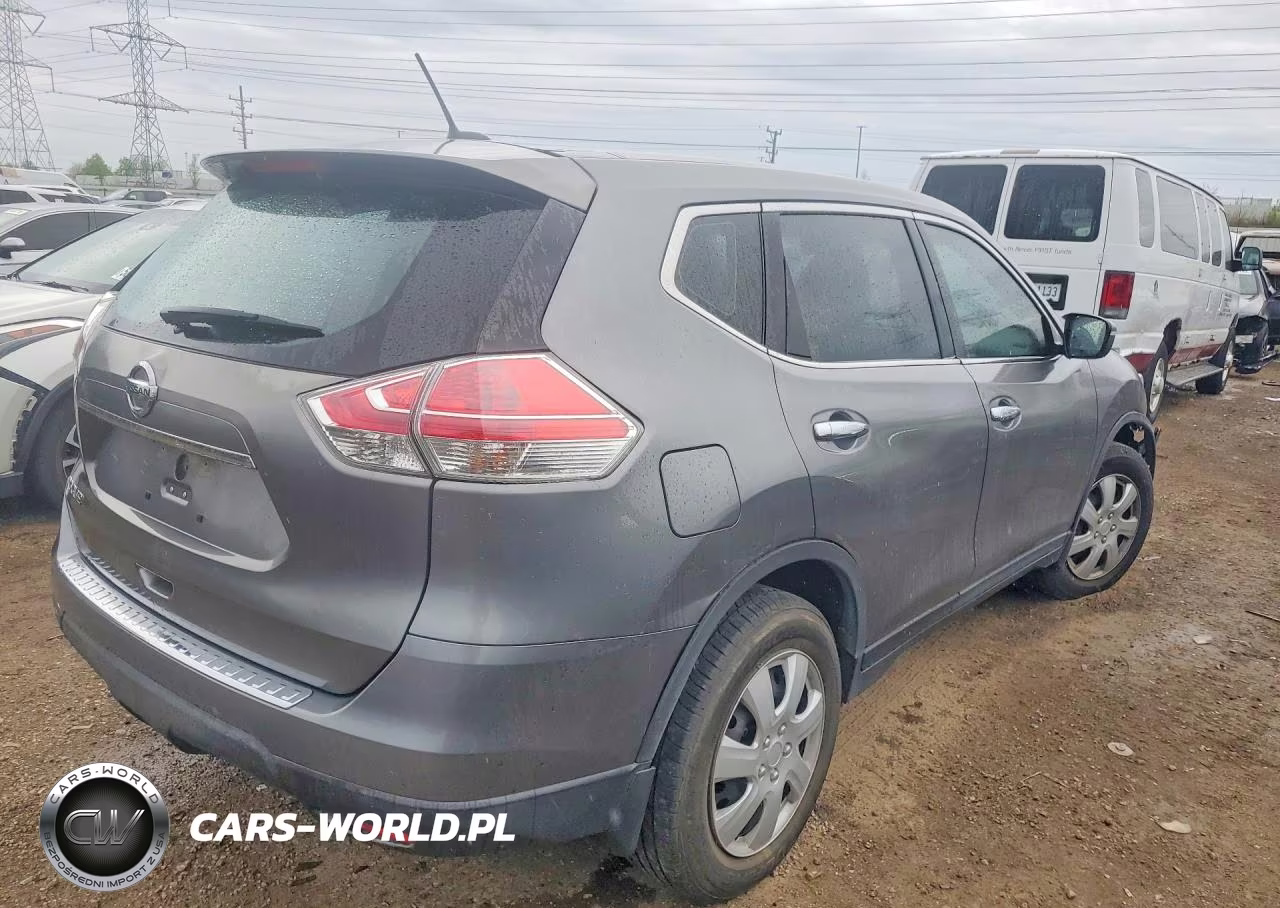 2015 Nissan Rogue S VIN:KNMAT2MTXFP543030 - 3