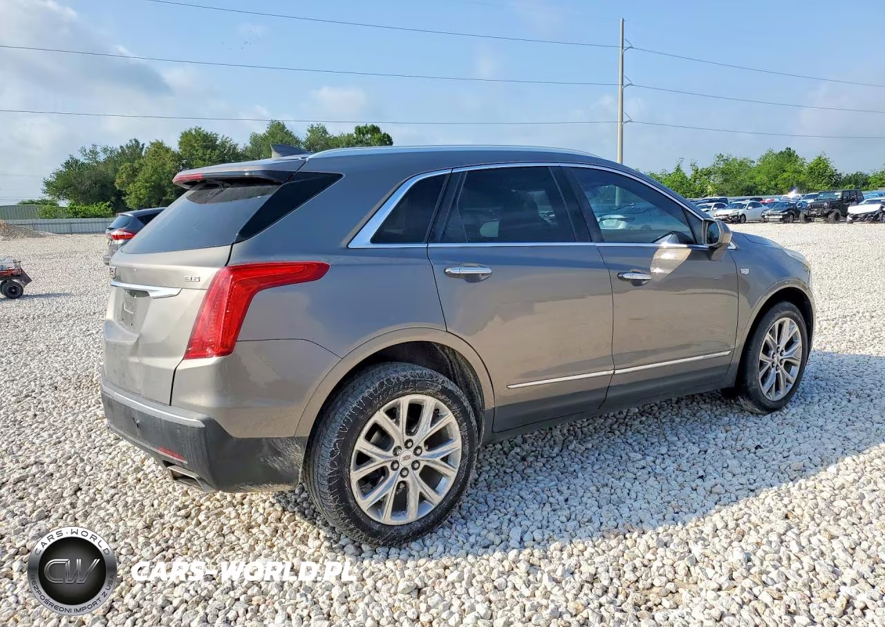 2018 Cadillac Xt5 Luxury VIN:1GYKNCRS0JZ127015 - 3