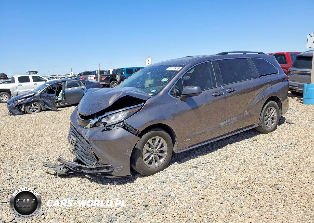 2021 Toyota Sienna Le – zdjęcie 1 z 13