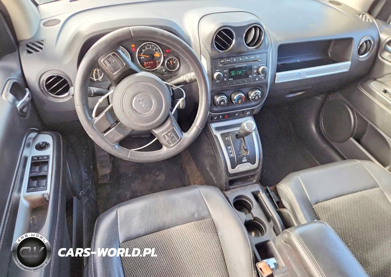 2014 Jeep Compass Latitude VIN:1C4NJDEB1ED884955 - 8