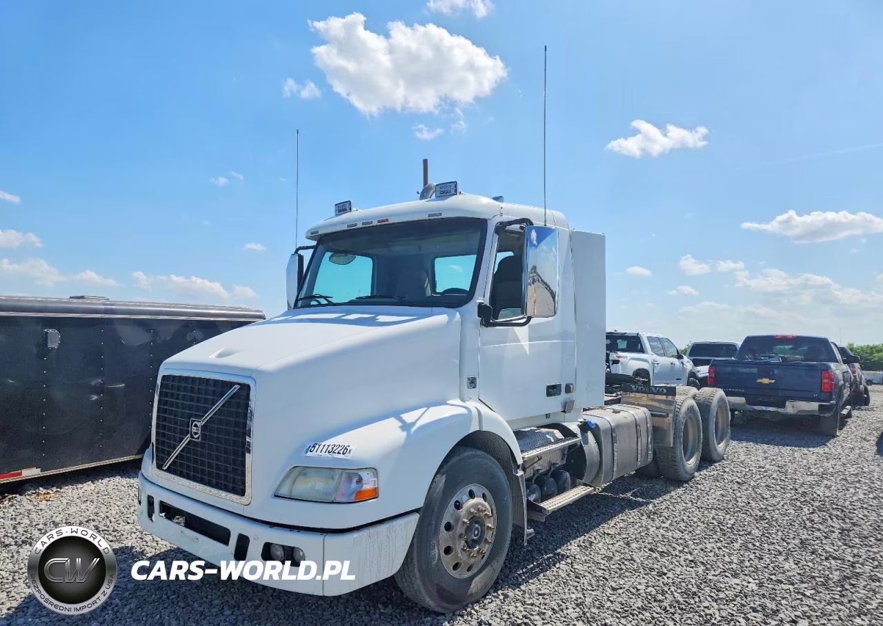 2012 Volvo Vn Vnm - Semi Truck VIN:4V4MC9DF7CN560024 - 2