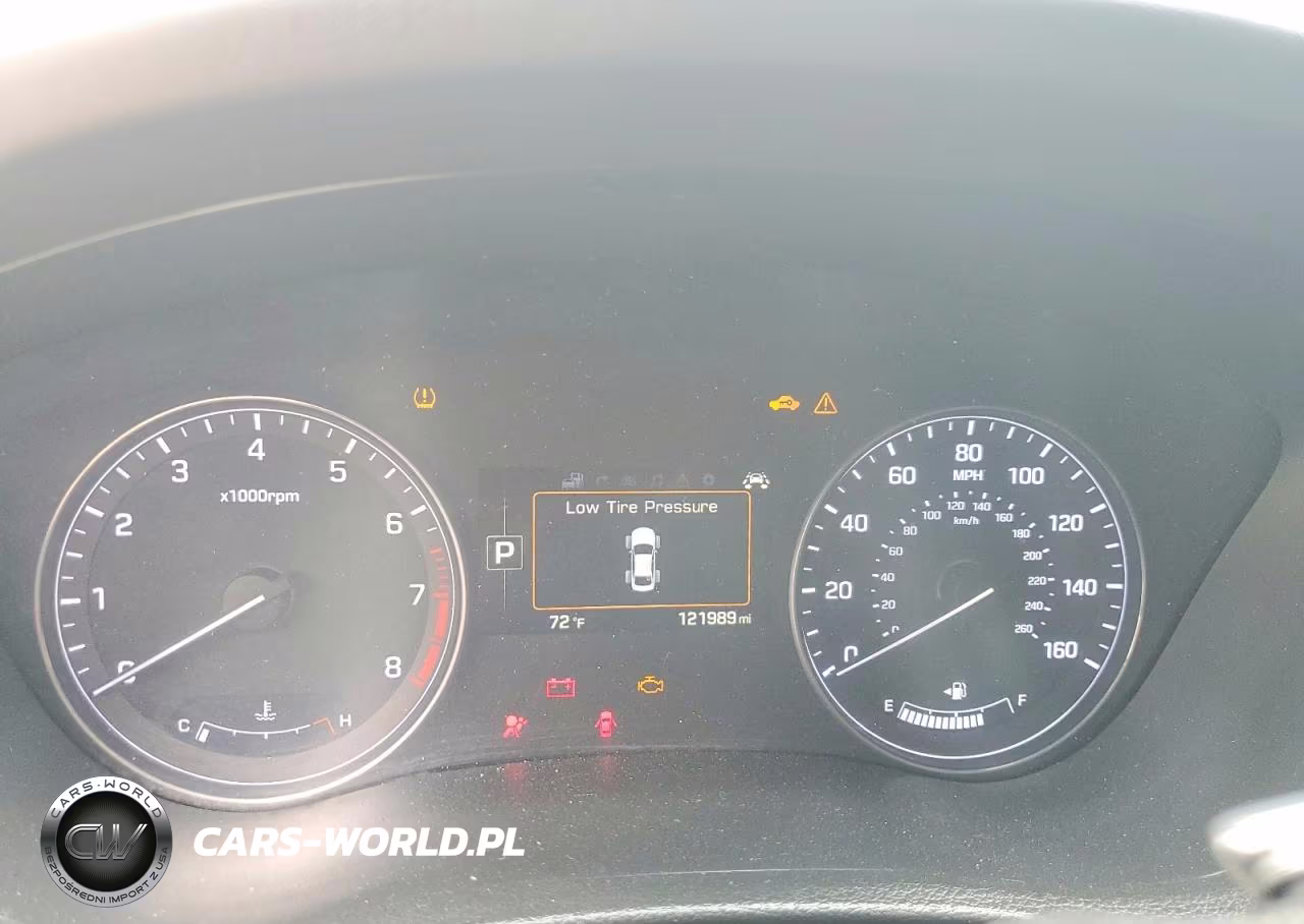 2017 Genesis G80 3.8 VIN:KMHGN4JE6HU205663 - 9