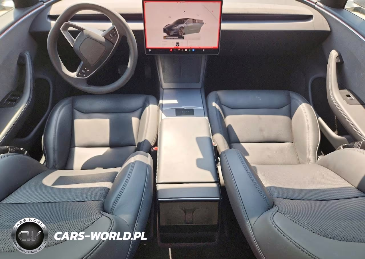 2025 Tesla Model 3 VIN:5YJ3E1EA2SF971186 - 8