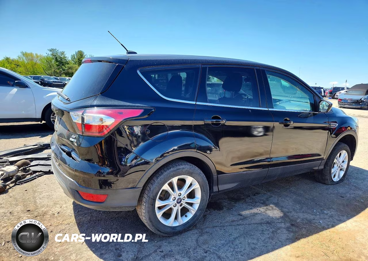 2017 Ford Escape Se VIN:1FMCU9GD4HUC55135 - 3