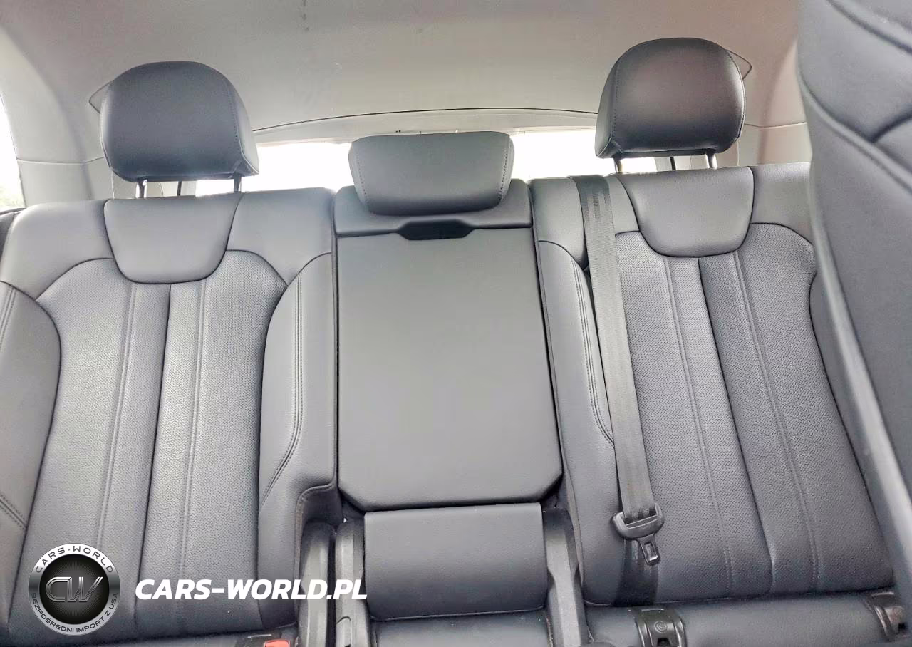 2019 Audi Q5 Premium Plus VIN:WA1BNAFYXK2052413 - 10
