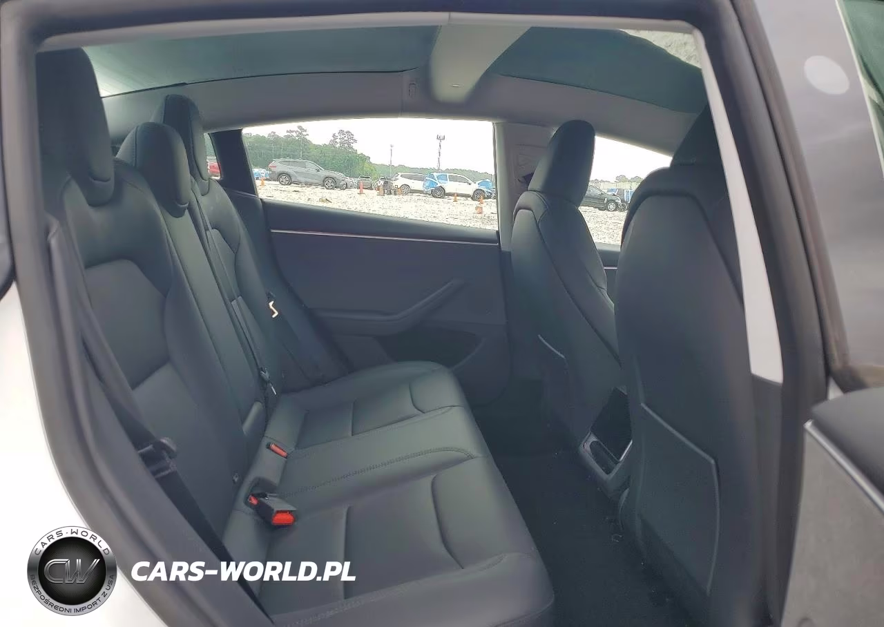 2025 Tesla Model 3 VIN:5YJ3E1EA5SF979153 - 11