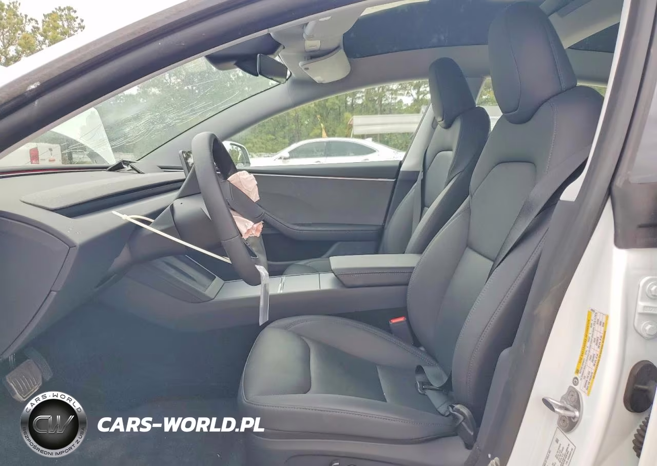 2025 Tesla Model 3 VIN:5YJ3E1EA5SF979153 - 7