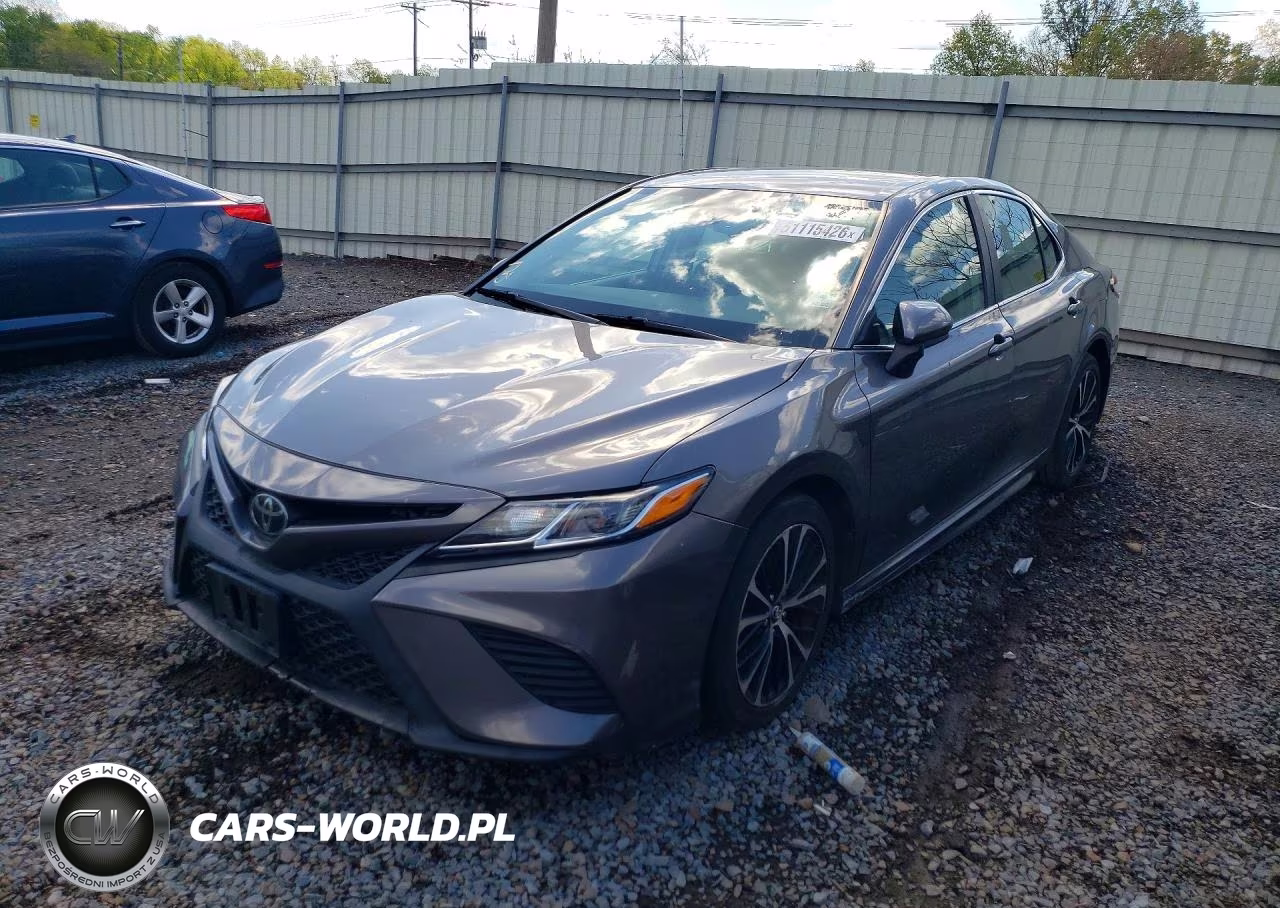 2020 Toyota Camry Se