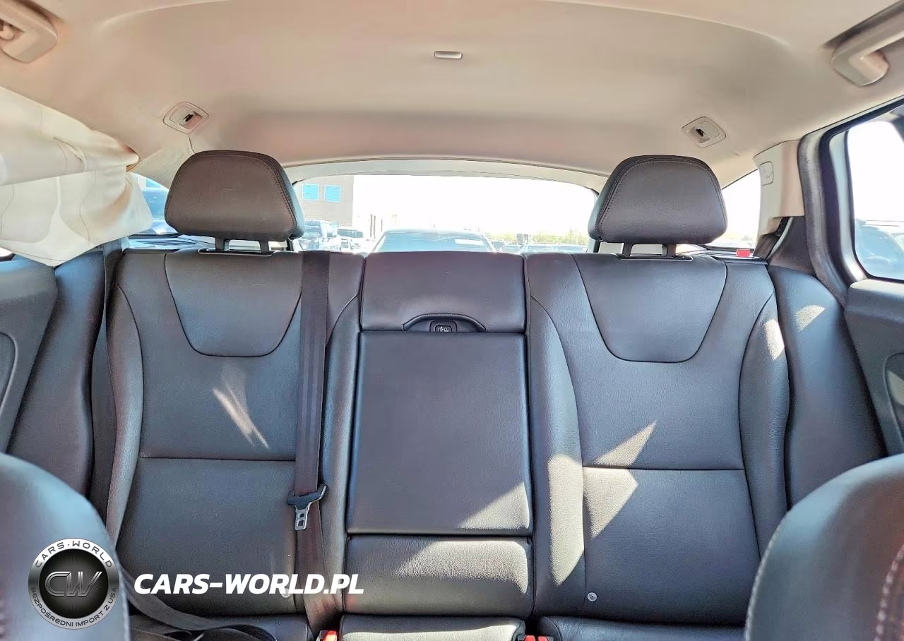 2015 Volvo V60 Premier VIN:YV1612SK0F1228837 - 10