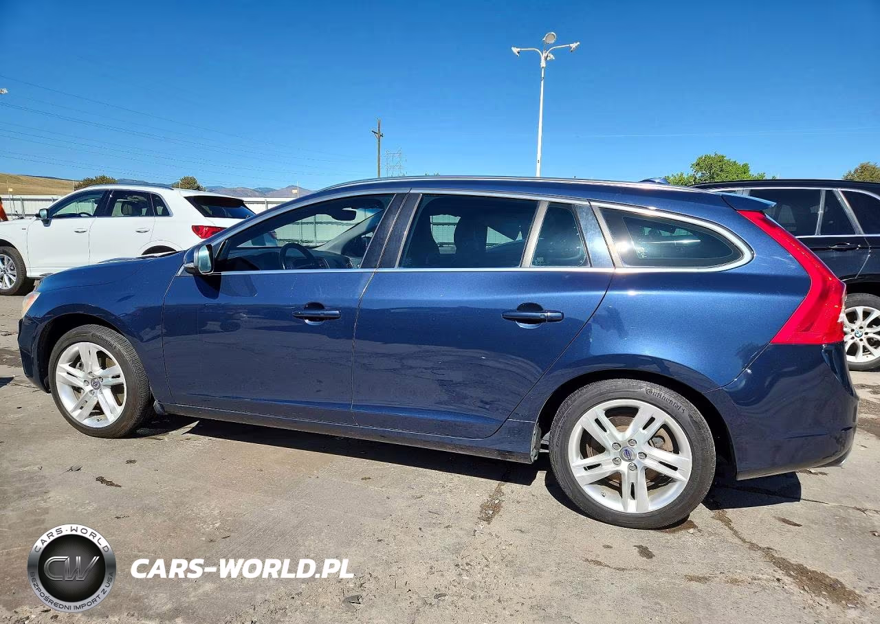 2015 Volvo V60 Premier VIN:YV1612SK0F1228837 - 2