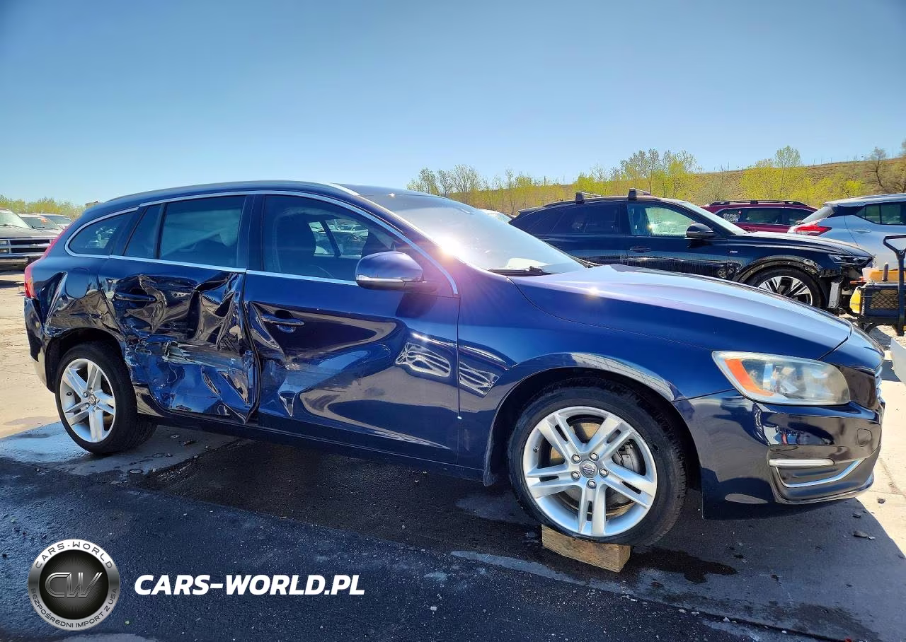 2015 Volvo V60 Premier VIN:YV1612SK0F1228837 - 4
