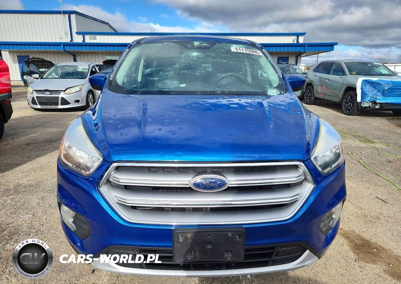 2017 Ford Escape Se VIN:1FMCU9GD8HUB50095 - 5