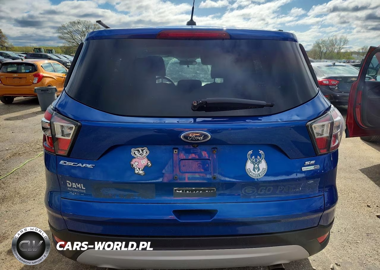 2017 Ford Escape Se VIN:1FMCU9GD8HUB50095 - 6