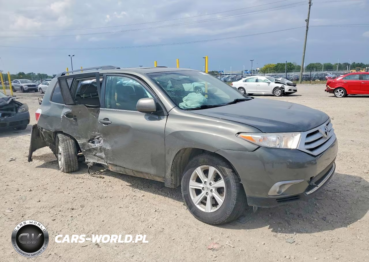 2013 Toyota Highlander Se VIN:5TDBK3EH6DS222256 - 4